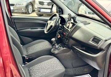 Opel Combo D Tour 1.4 Turbo CNG ecoFLEX 120KM 2017 Opel Combo 1.4 Turbo Lounge 1.4 Benzyna 120KM, zdjęcie 33