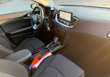 Kia Ceed III Kombi Facelifting 1.5 T-GDI 140KM 2024 Kia Ceed 1.5T-gdi AUTOMAT Navi 7.000 km 1.5 Benzyna 140KM, zdjęcie 14