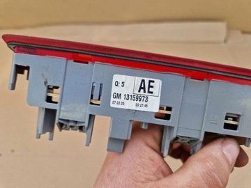 SVĚTLO STOP W KRYT TŘETÍ SIGNUM OPEL VECTRA C 2.2