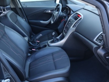 Opel Astra J Hatchback 5d 1.6 Turbo ECOTEC 180KM 2012 Opel Astra 1.6 T, Xenon, Klima, Klimatronic, zdjęcie 8