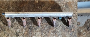 LIŠTA + VSTŘIKOVAČE VOLVO S60 S80 V70 2.4T 9186942 ZÁRUKA