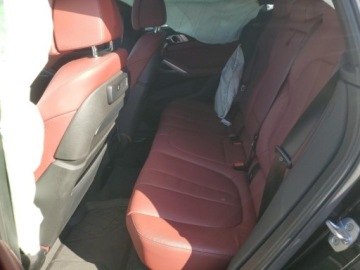 BMW X6 G06 2022 BMW X6 xdrive40i, 2022r., 4x4, 3.0L 3.0 Benzyna 335KM, zdjęcie 9