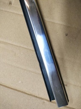 LIŠTA ZHRNUJÍCÍ PRAVÝ PŘEDNÍ 808203961R ARKANA