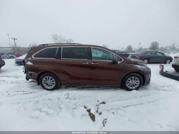 Toyota Sienna III 2022 Toyota Sienna XLE 2022 2.5 Hybryda 189KM, zdjęcie 6