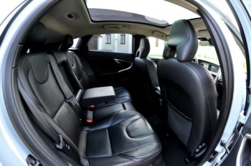 Volvo V40 II Hatchback 1.6 D2 115KM 2013 Volvo V40 Cross Country D2 Cross Country Radar Led, zdjęcie 10