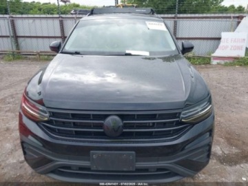 Volkswagen Tiguan II 2022 Volkswagen Tiguan 2022r., 2.0T S, od ubezpieczalni 2.0 Benzyna 185KM, zdjęcie 1