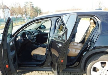 Volvo XC40 Crossover 1.5 T3 163KM 2019 Volvo XC 40 z Gwarancja Bezwypadkowy Bezowa Skora 1.5 Benzyna 163KM, zdjęcie 20
