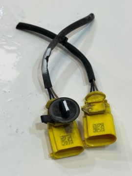 KOSTKA WTYCZKA AUDI A4 B9 8V0973803