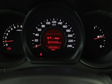 Kia Ceed II Hatchback 5d Facelifting 1.4 DOHC 100KM 2016 Kia Cee&#039;d Klimatyzacja Podgrzewane fotele Czujniki, zdjęcie 21