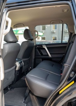 Toyota Land Cruiser VI MPV Faceliting 2.8 D-4D 177KM 2017 Toyota Land Cruiser Toyota Land Cruiser VI 2.8 D4D 4X4 177KM SALON POLSKA, zdjęcie 15