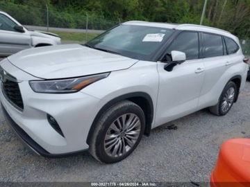 Toyota Highlander III 2024 Toyota Highlander 2024r., 4x4, 2.4L 2.4 Benzyna 265KM, zdjęcie 1