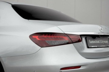 Mercedes Klasa E W213 2021 Mercedes-Benz Klasa E 2.0 Diesel 200KM, zdjęcie 6