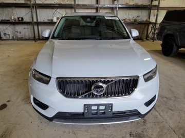 Volvo XC40 2022 Volvo XC 40 T5 Momentum 2022 2.0l 2.0 Benzyna 240KM, zdjęcie 5