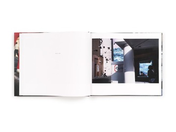 Алекс Уэбб: Дислокации Уэбб, Алекс