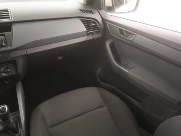 Skoda Fabia III Kombi 1.0 TSI 95KM 2018 Skoda Fabia 1.0 TSI, Salon Polska, Klima, zdjęcie 7