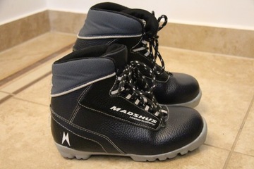 MADSHUS NNN - ROZ.34/22,5CM - OCIEPLONE