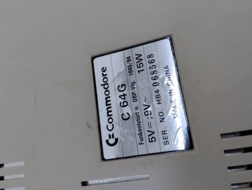 Компьютер COMMODORE C 64. Магнитофон C64.