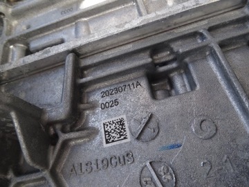 RENAULT MEGANE V 2023 E-TECH ЗАРЯДНОЕ УСТРОЙСТВО 296A04109R ОРИГИНАЛ