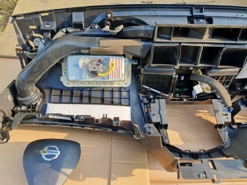 NISSAN NAVARA D23 NP300 2016-2023 DESKA KOKPIT KONZOLA ULOŽENÍ AIRBAG ORIG.