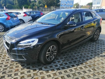 Volvo 2018 Volvo V40 Cross Country II 2.0 bezwypadkowy, jasny środek, WEBASTO, zdjęcie 2