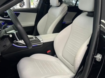 Mercedes Klasa C W206 Limuzyna 2.0 300 258KM 2026 300 4M Pakiet AMG Premium Plus + Pakiet Zimowy + Pakiet Night + Kamera, zdjęcie 3