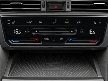 Volkswagen Passat B8 Alltrack Facelifting 2.0 TDI SCR 200KM 2021 Volkswagen Passat Variant 2.0 TDI 200KM 4x4 DSG, zdjęcie 35