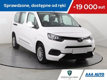 Toyota 2021 Toyota ProAce City Verso 1.5 D-4D, Salon Polska