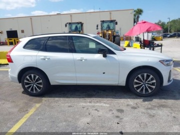 Volvo XC60 II 2024 Volvo XC 60 B5 Plus Dark Theme 2024 2.0l 2.0 Benzyna 247KM, zdjęcie 6