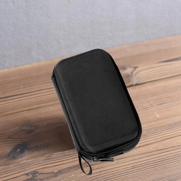 Мягкая многофункциональная сумка для фотокамеры с подкладкой.