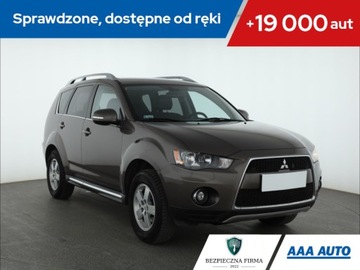 Mitsubishi Outlander II 2.0 MIVEC 147KM 2010 Mitsubishi Outlander 2.0, GAZ, Automat, Skóra