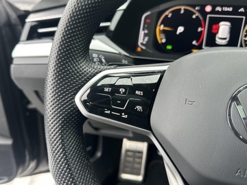 Volkswagen Arteon Fastback Facelifting 2.0 TDI 200KM 2022 Volkswagen Arteon 2.0 TDI 200KM R-Line DSG 4Motion, zdjęcie 29