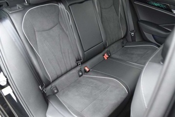 Volkswagen Passat B8 Variant Facelifting 2.0 TDI SCR 150KM 2024 Volkswagen Passat Variant 2.0TDI 150KM Elegance IQ.Drive HAK Masaz ACC Kam, zdjęcie 33