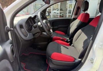 Fiat Panda III Hatchback 5d seria 3 1.2 69KM 2019 Fiat Panda Fiat Panda 1.2 StartampStop Pop 1.2 Benzyna 69KM, zdjęcie 9