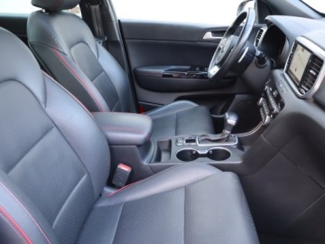 Kia Sportage IV SUV Facelifting 1.6 T-GDI 177KM 2019 Kia Sportage 1.6 T-GDI, Salon Polska, Serwis ASO, zdjęcie 8