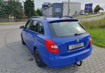 Skoda Fabia II Kombi 1.4 i 16V 85KM 2009 Skoda Fabia 1.4MPi 86KM Kombi Klima 1.4 Benzyna 86KM, zdjęcie 3