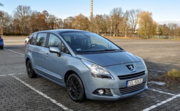 Peugeot 5008 I Minivan 1.6 THP 156KM 2009 Peugeot 5008 7-osobowy Bezwypadkowy Panorama 1.6 Benzyna 156KM, zdjęcie 5