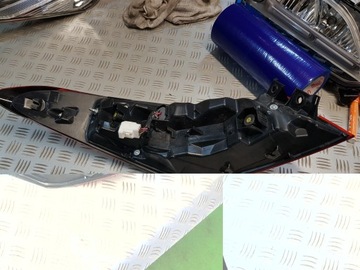 SVĚTLO PRAVÁ PRAVÝ ZADNÍ TOYOTA CAMRY LED 18 19