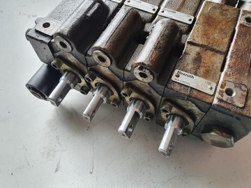 4-СЕКЦИОННЫЙ РАСПРЕДЕЛИТЕЛЬ STILL R70 ТЕЛЕЖКА 35 40 45