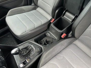 Volkswagen Tiguan II SUV 2.0 TSI BlueMotion Technology 220KM 2018 Volkswagen Tiguan 2.0 TSI 220KM R-line, ASO, Salon, zdjęcie 23