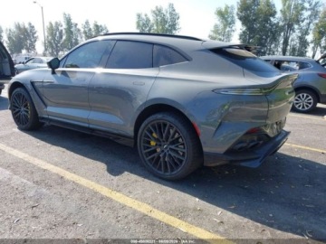 Aston Martin DBX 2023 Aston Martin DBX 707 2023 4.0 Benzyna 697KM, zdjęcie 2