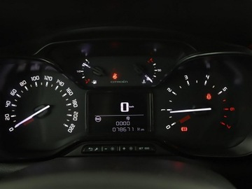 Citroen C3 III Hatchback Facelifting 1.2 PureTech 110KM 2021 Citroen C3 Navi Czujniki parkowania Hak, zdjęcie 21