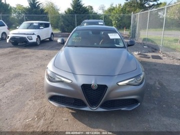 Alfa Romeo Giulia II Sedan 2.0 TBi 280KM 2019 Alfa Romeo Giulia 2019r., 2.0l, od ubezpieczalni 2.0 Benzyna 280KM, zdjęcie 9
