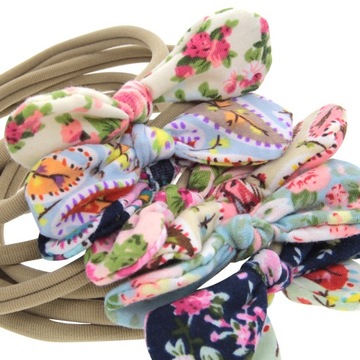 Эластичная резинка для волос.