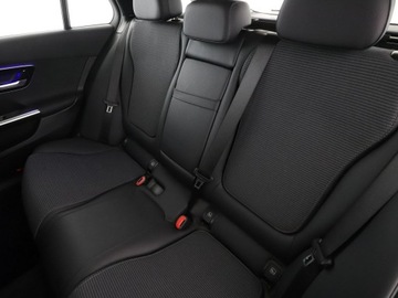 Mercedes Klasa C W206 2022 Mercedes C 300 FV23% automat mHEV full LED el., zdjęcie 16