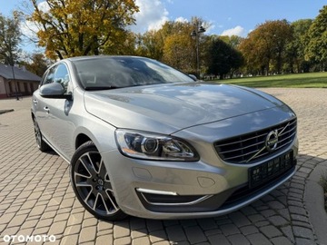 Volvo V60 I Kombi Facelifting 2.0 D4 DRIVE-E 190KM 2015 Volvo V60 Volvo V60 D4 Momentum 2.0 Diesel 190KM, zdjęcie 15