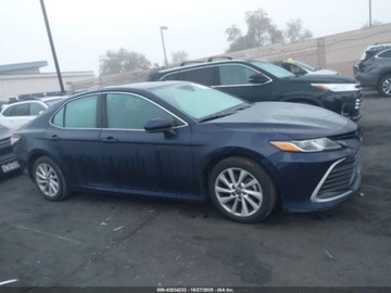 Toyota Camry IX 2022 Toyota Camry LE, 2,5L, od ubezpieczalni 2.5 Benzyna 203KM, zdjęcie 1