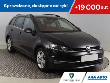Volkswagen Golf VIII Variant 1.5 eTSI 150KM 2020 VW Golf 1.5 TSI, Salon Polska, Automat, Navi