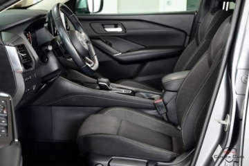 Nissan Qashqai II Crossover Facelifting 1.3 DIG-T 158KM 2021 Nissan Qashqai 1.3 DIG-T F.LED Virtual Pano.Kam.360Akt.Temp.El.Klapa As.Pa, zdjęcie 17