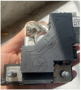 KLIKA PLUSOVÁ AKUMULÁTORU MERCEDES A B C CLA GLA E GLC W176 W213 W246 W117