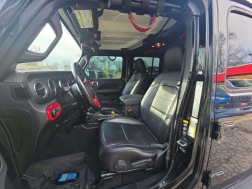 Jeep Gladiator 2021 Jeep Gladiator Overland Crew Cab Medium Bed 2021 3.6 Benzyna 285KM, zdjęcie 7